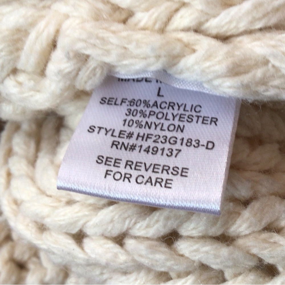 HYFVE Cable Knit V-Neck Sweater, L - Picture 8 of 8